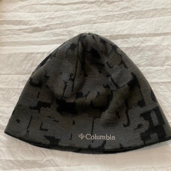 Columbia camo knit beanie hat unisex child reversible gray black - Picture 1 of 5